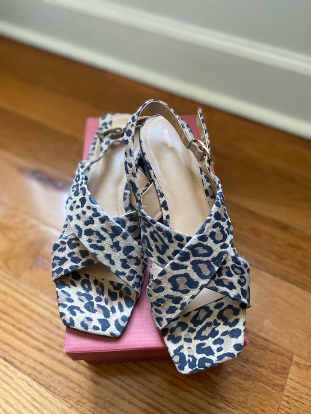 Leopard Print Slingback Low Heel Sandal - Women - Maeve - NWT - Size 9 - Picture 2 of 4